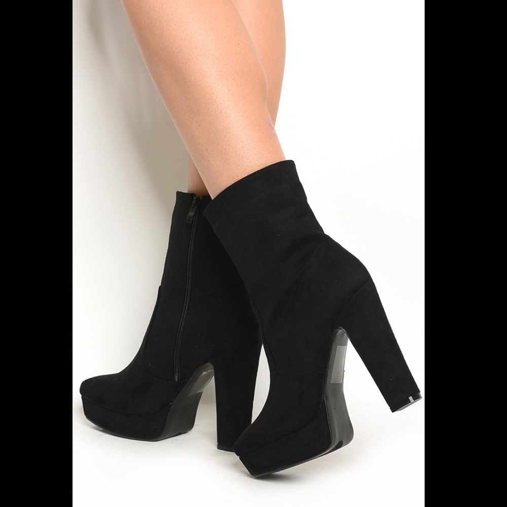 Black Boots/Booties